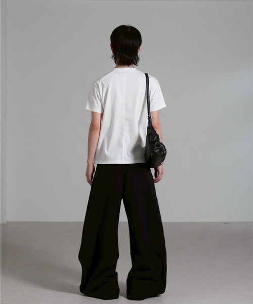 Chikashitsu +（チカシツプラス）の「【Chikashitsu +】4pocket coating shoulder bag / 【チカシツプラス】4ポケットコーティングショルダーバッグ（ショルダーバッグ・メンズ・ブラック/シルバー・ONE SIZE）」の13枚目の写真