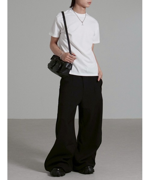 Chikashitsu +（チカシツプラス）の「【Chikashitsu +】4pocket coating shoulder bag / 【チカシツプラス】4ポケットコーティングショルダーバッグ（ショルダーバッグ・メンズ・ブラック/シルバー・ONE SIZE）」の11枚目の写真