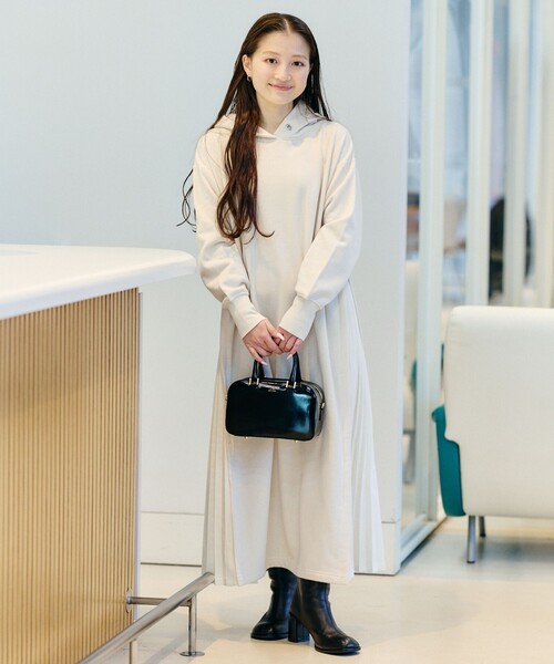 セール】【4色展開】サイド プリーツ フーディー ワンピース