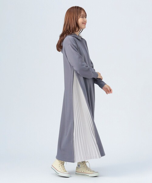 BEAMS HEART（ビームスハート）の「【4色展開】サイド プリーツ フーディー ワンピース（ワンピース・レディース・ライトグレー/パープル系その他2/ブラック/ホワイト系その他5・FREE）」の12枚目の写真