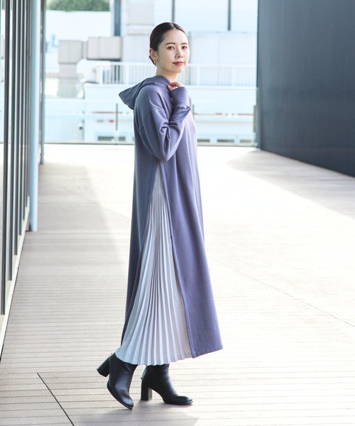 BEAMS HEART（ビームスハート）の「【4色展開】サイド プリーツ フーディー ワンピース（ワンピース・レディース・ライトグレー/パープル系その他2/ブラック/ホワイト系その他5・FREE）」の8枚目の写真