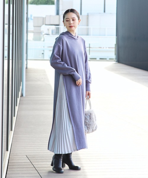 BEAMS HEART（ビームスハート）の「【4色展開】サイド プリーツ フーディー ワンピース（ワンピース・レディース・ライトグレー/パープル系その他2/ブラック/ホワイト系その他5・FREE）」の10枚目の写真