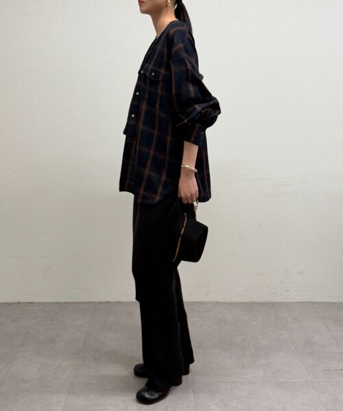 LOUNGEDRESS（ラウンジドレス）の「オンブレチェックシャツ（シャツ/ブラウス・レディース・アイボリー/ネイビー・FREE）」の12枚目の写真