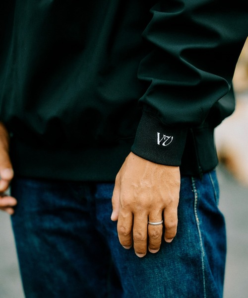 Rivvia PROJECTS(リヴィアプロジェクツ)の「【Rivvia Projects】GAMING CREW(スウェット・メンズ・グレー/ブラック・X-LARGE/MEDIUM/LARGE)」の6枚目の写真