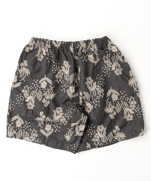 my beautiful landlet(マイビューティフルランドレット)の「【my beautiful landlet】 ORIGINAL FLOWER JACQUARD SHORT PANTS(その他パンツ・メンズ・ベージュ/ブラック・1/0)」の6枚目の写真