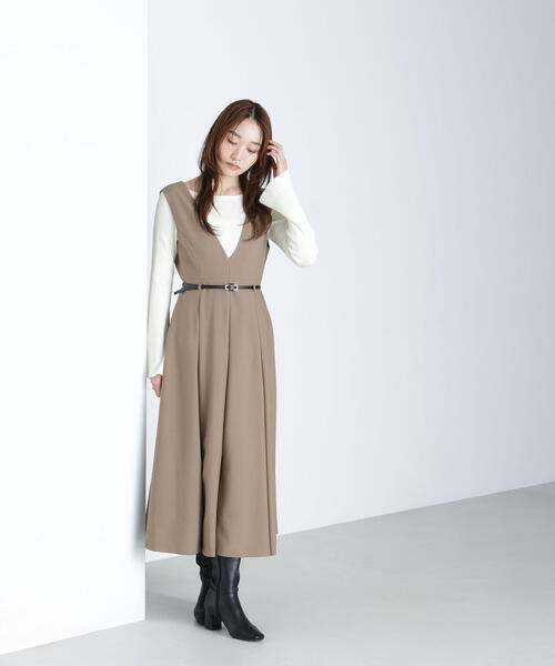 NATURAL BEAUTY BASIC（ナチュラルビューティーベーシック）の「◇ベルテッドタックジャンスカ（ジャンパースカート・レディース・チャコールグレー/ベージュ・SMALL/MEDIUM/P/S）」の11枚目の写真