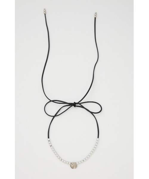 SLY(スライ)の「ROSE F/PEARL CHOKER ローズ フェイクパール チョーカー(チョーカー・レディース・ホワイト・FREE)」の5枚目の写真