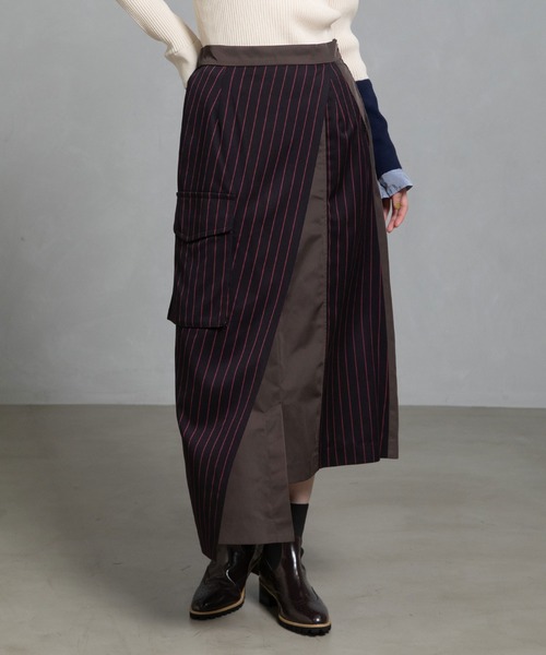 MARECHAL TERRE（マルシャルテル）の「タイトフレアーデザインスカート（スカート・レディース・ブラウン/ネイビー/ネイビー系/ベージュ系・M）」の2枚目の写真