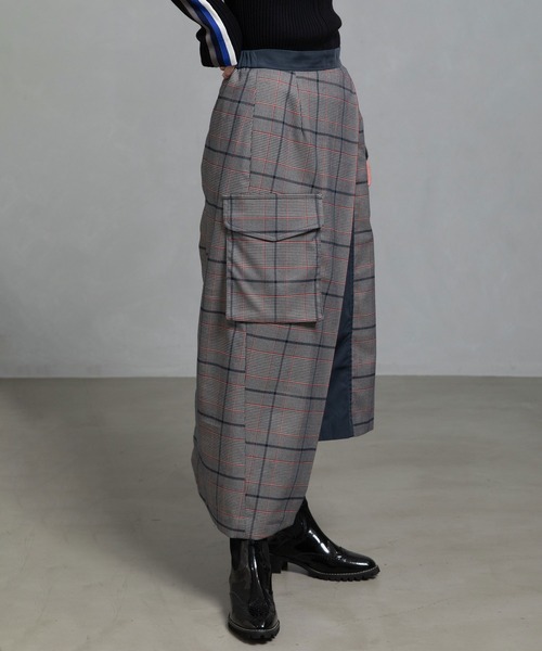 MARECHAL TERRE（マルシャルテル）の「タイトフレアーデザインスカート（スカート・レディース・ブラウン/ネイビー/ネイビー系/ベージュ系・M）」の5枚目の写真