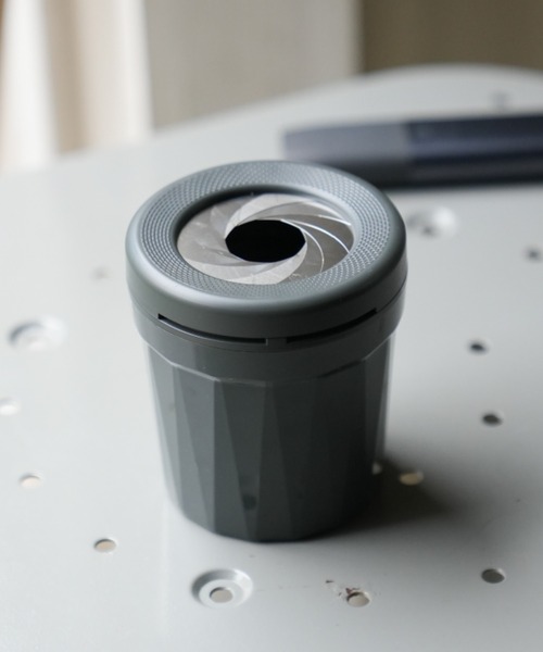 DULTON（ダルトン）の「ASHTRAY FOR E‐CIGARETTES/灰皿 電子タバコ用（アッシュトレイ/ライター・メンズ・マルーン/ベージュ/グレー・FREE）」の2枚目の写真