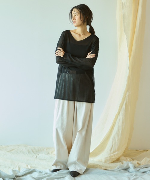 Libra Cue（リブラ キュー）の「Vネックシアーニット（ニット/セーター・レディース・グレー/アイボリー/ブラック・FREE）」の21枚目の写真