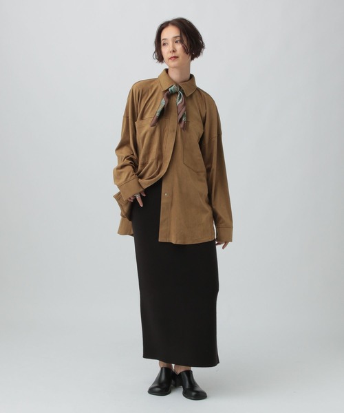LEPSIM(レプシィム)の「フェイクスエードシャツチュニック 582445(シャツ/ブラウス・レディース・キャメル/カーキブラウン/チャコールグレー・FREE)」の7枚目の写真