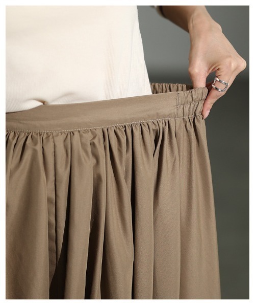 Sawa a la mode（サワアラモード）の「ブロードギャザーフレアロングスカート（スカート・レディース・ブルー/ブラック/モカ・FREE）」の16枚目の写真