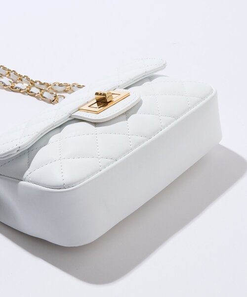 La boutique BonBon(ラブティックボンボン)の「【オウレンティ】マットタッチキルティングチェーンバッグ(ハンドバッグ・レディース・オフホワイト/ピンク/ダークグレー・FREE)」の18枚目の写真