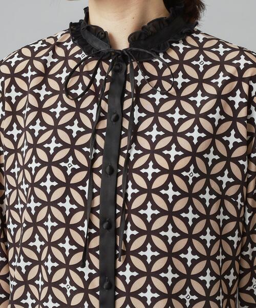 DRESSTERIOR（ドレステリア）の「【モデル美香×DRESSTERIOR】コラボレーション オーバーラップサークルブラウス（シャツ/ブラウス・レディース・ベージュ系その他4・34/36/38）」の10枚目の写真