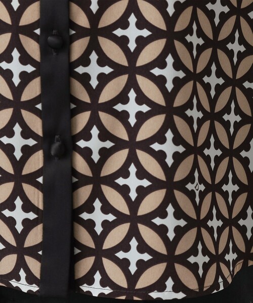 DRESSTERIOR（ドレステリア）の「【モデル美香×DRESSTERIOR】コラボレーション オーバーラップサークルブラウス（シャツ/ブラウス・レディース・ベージュ系その他4・34/36/38）」の12枚目の写真