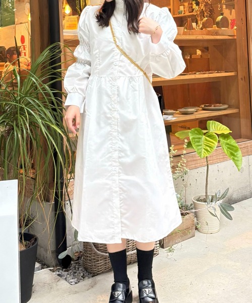 Mejoul（メジュール）の「ボリュームパフスリーブシャツワンピース（シャツワンピース・レディース・ホワイト・M/L）」の10枚目の写真