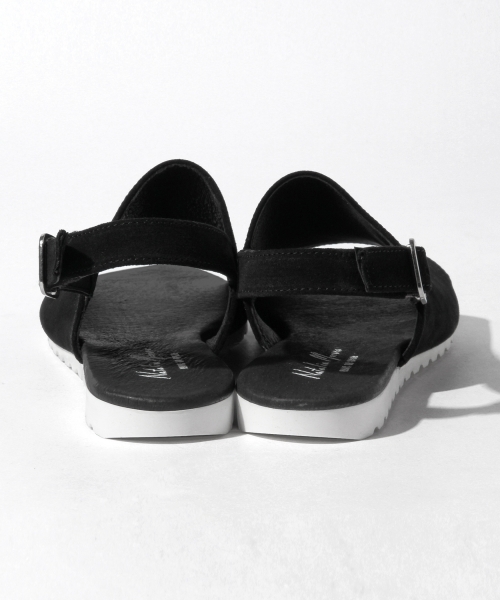 BEAMS LIGHTS Women's(ビームスライツ ウィメンズ)の「Natalia Moreno / レザーフラット サンダル(サンダル・レディース・ベージュ/ブラック・37/38/36/39)」の9枚目の写真