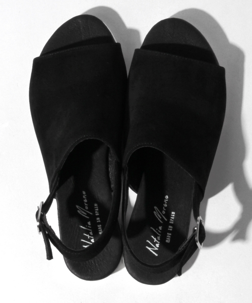 BEAMS LIGHTS Women's(ビームスライツ ウィメンズ)の「Natalia Moreno / レザーフラット サンダル(サンダル・レディース・ベージュ/ブラック・37/38/36/39)」の5枚目の写真