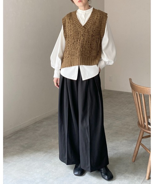 セール】深Vネックケーブル編み風ざっくりニットベスト（ベスト