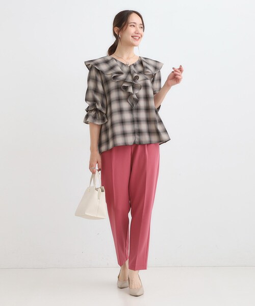 DRESKIP(ドレスキップ)の「【S-LL】きれいめカジュアルに チェック柄フリルブラウス(シャツ/ブラウス・レディース・アイボリー系1/ワイン系1/ダークブラウン系1・01/02/03/04)」の6枚目の写真