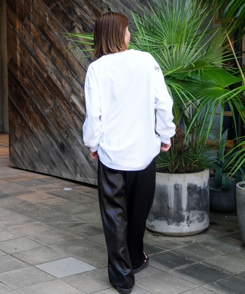 BILLABONG（ビラボン）の「【直営店限定】BILLABONG メンズ スライスロゴ プリント ロンＴ 【2025年秋冬モデル】/ビラボンフロントロゴプリント長袖ロンT（Tシャツ/カットソー・メンズ・クリーム/ブラック/ブルー系その他/ホワイト・SMALL/LARGE/X-LARGE/MEDIUM）」の17枚目の写真