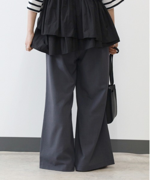 Right-on（ライトオン）の「【HONEYSUCKLE ROSE】【｢楽｣して｢ちゃんと見え｣が一番使える！】TRイージーパンツ(ウエストゴム・ストレッチ・秋カラー・体型を拾いにくい)（その他パンツ・レディース・グレー/ブラック・S/L/M）」の4枚目の写真