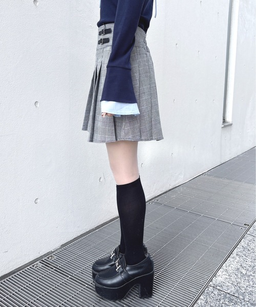 one way（ワンウェイ）の「ダブルベルトプリーツスカート（スカート・レディース・グレー/ブラック/グレー系その他/ブラウン系その他/ブラック系その他・FREE）」の8枚目の写真