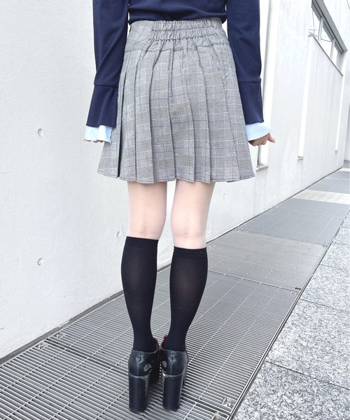 one way（ワンウェイ）の「ダブルベルトプリーツスカート（スカート・レディース・グレー/ブラック/グレー系その他/ブラウン系その他/ブラック系その他・FREE）」の9枚目の写真