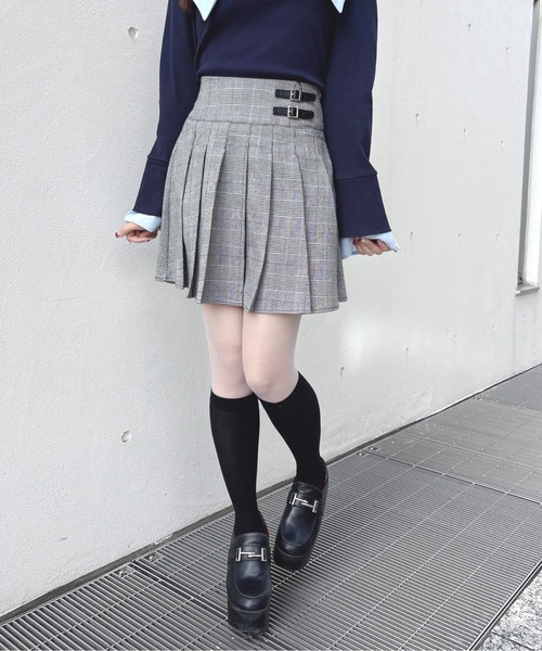 one way（ワンウェイ）の「ダブルベルトプリーツスカート（スカート・レディース・グレー/ブラック/グレー系その他/ブラウン系その他/ブラック系その他・FREE）」の7枚目の写真