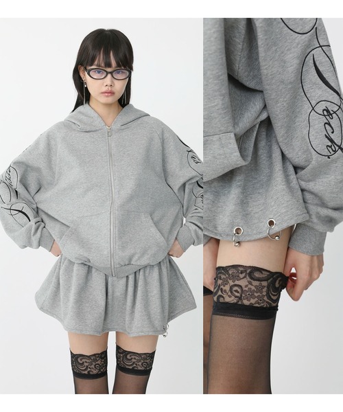 Heart Tattoo(ハートタトゥー)の「pierce sweat skirt / ピアススウェットスカート(スカート・レディース・グレー/ブラック・FREE)」の2枚目の写真
