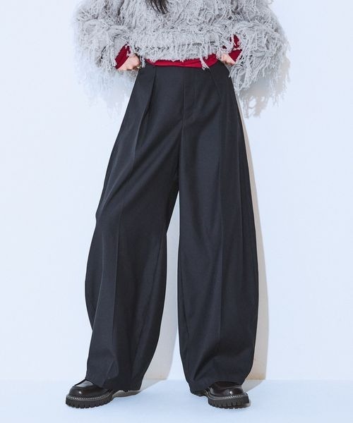 JEANASIS（ジーナシス）の「センタープレスコクーンパンツ/600724（スラックス・レディース・モカ/ブラック/オフホワイト/ブラック系・MEDIUM/SMALL）」の2枚目の写真