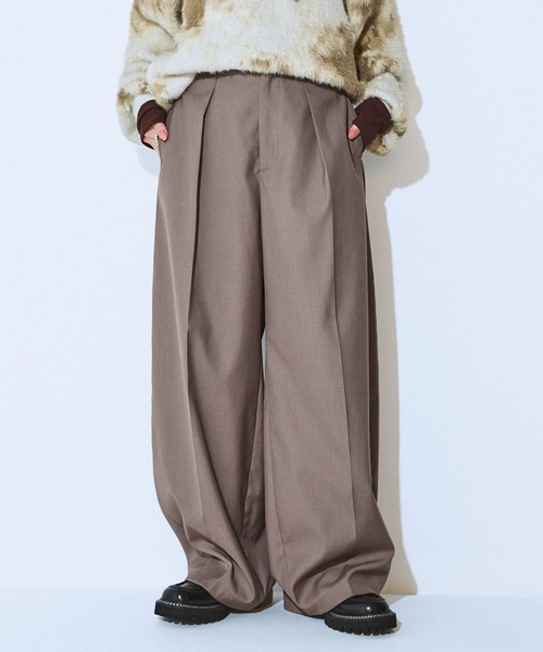 JEANASIS（ジーナシス）の「センタープレスコクーンパンツ/600724（スラックス・レディース・モカ/ブラック/オフホワイト/ブラック系・MEDIUM/SMALL）」の4枚目の写真