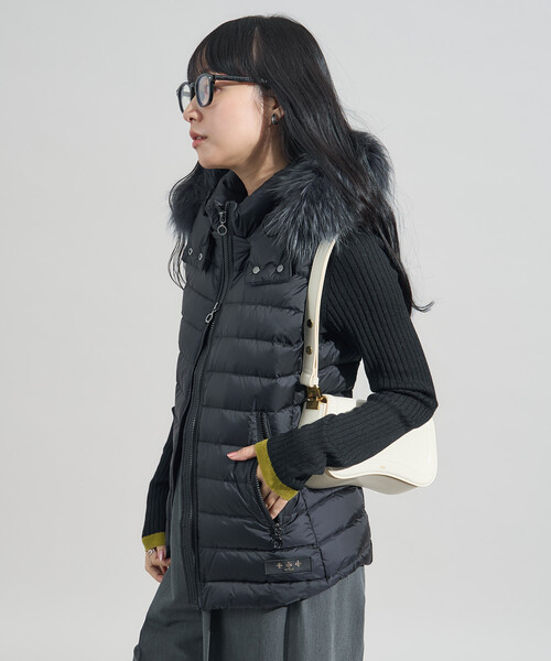 【美品】TATRAS タトラス　ダウンベスト　オルシエラ　黒　M相当 TATRAS（タトラス） ダウンベスト ベスト 「WEB・一部店舗限定」TATRAS