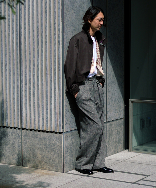 m's braque (エムズ ブラック) TUCK WIDE BUGGY パンツ(へリンボン