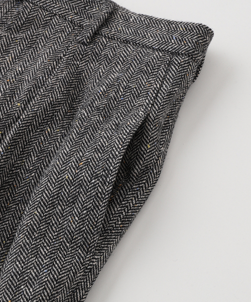 m's braque (エムズ ブラック) TUCK WIDE BUGGY パンツ(へリンボン