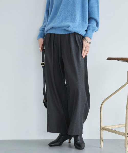 Doux archives(ドゥアルシーヴ)の「両面起毛タックワイドパンツ(その他パンツ・レディース・ベージュ/チャコールグレー/オフホワイト/ブラック・36/38)」の5枚目の写真