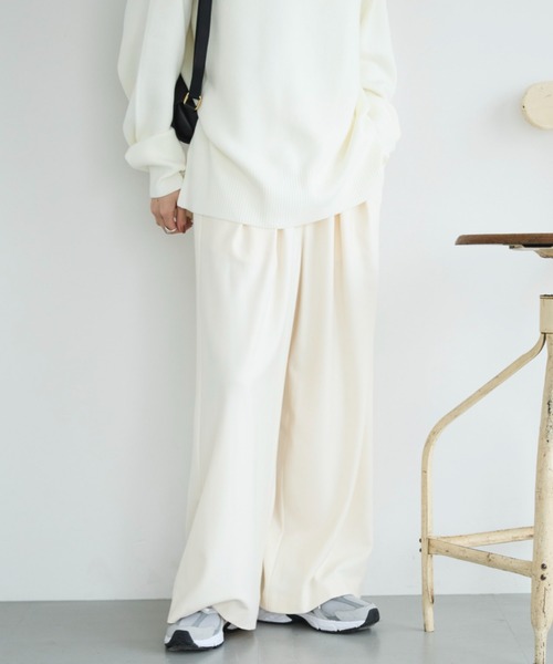 Doux archives(ドゥアルシーヴ)の「両面起毛タックワイドパンツ(その他パンツ・レディース・ベージュ/チャコールグレー/オフホワイト/ブラック・36/38)」の11枚目の写真