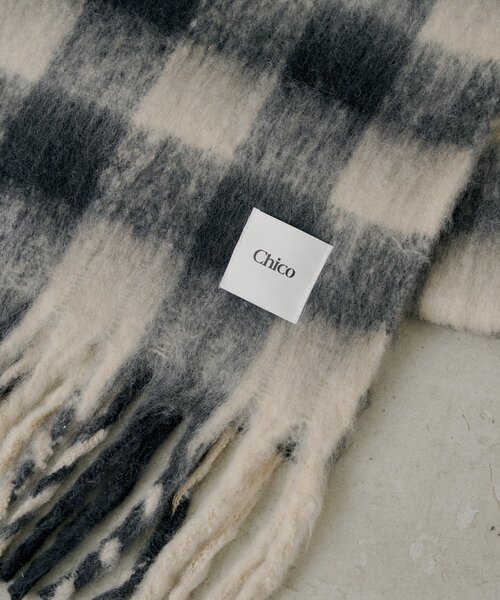 Chico（チコ）の「ボリュームチェックストール/マフラー（マフラー・レディース・ベージュ/ピンク/ブラック・FREE）」の16枚目の写真