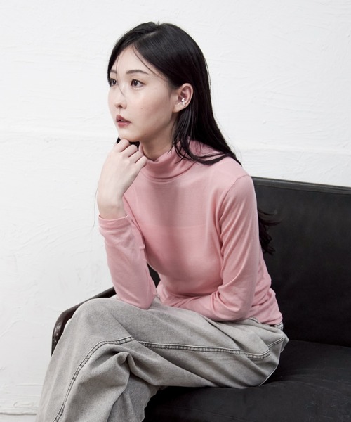Y/lim(イリム)の「ドライタッチハイネックシアーロンT 長袖(Tシャツ/カットソー・レディース・グレー/ピンク/ブラウン・FREE)」の10枚目の写真