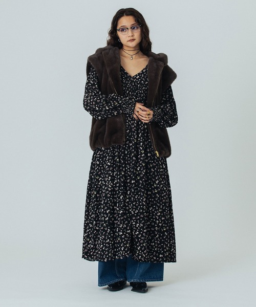 ROSE BUD（ローズバッド）の「FAUXFUR VEST（ベスト・レディース・ブラウン/ベージュ・ONE SIZE）」の9枚目の写真