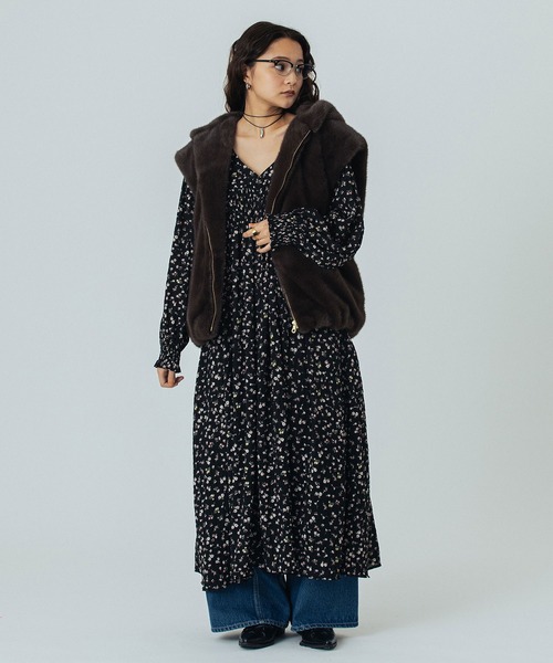 ROSE BUD（ローズバッド）の「FAUXFUR VEST（ベスト・レディース・ブラウン/ベージュ・ONE SIZE）」の8枚目の写真