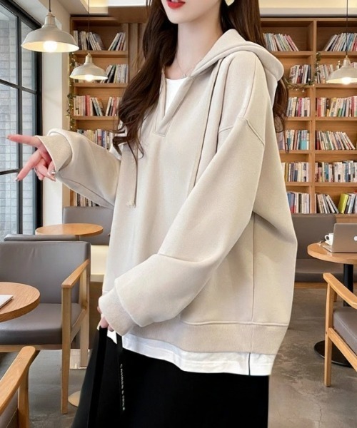 cammie(キャミー)の「カットソーレイヤード風トップス(Tシャツ/カットソー・レディース・ブラウン/ベージュ・M/L)」の1枚目の写真