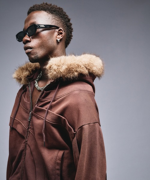 ANDER HUNK（アンダーハンク）の「Asymmetrical Switch Faux Fur