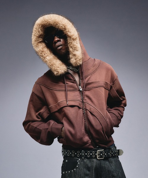 ANDER HUNK（アンダーハンク）の「Asymmetrical Switch Faux Fur