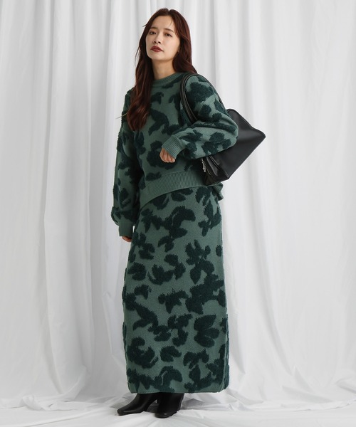 mysty woman（ミスティウーマン）の「【セット着用可】アートフラワージャガードプルオーバー 603636（ニット/セーター・レディース・アイボリー/グリーン/ブラック・FREE）」の4枚目の写真