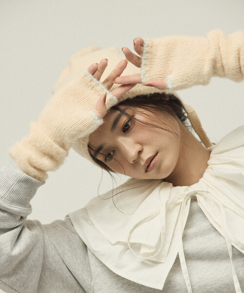 Firsthand(ファーストハンド)の「Firsthand/ファーストハンド アルパカ混 バイカラー ニットグローブ(手袋・レディース・グレー/オフホワイト/ピンク・FREE)」の7枚目の写真