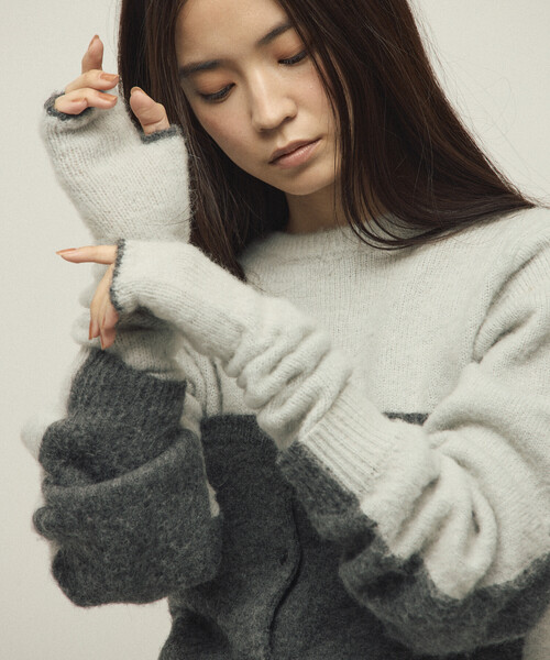 Firsthand(ファーストハンド)の「Firsthand/ファーストハンド アルパカ混 バイカラー ニットグローブ(手袋・レディース・グレー/オフホワイト/ピンク・FREE)」の13枚目の写真