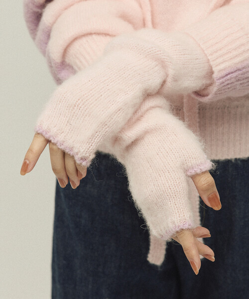 Firsthand(ファーストハンド)の「Firsthand/ファーストハンド アルパカ混 バイカラー ニットグローブ(手袋・レディース・グレー/オフホワイト/ピンク・FREE)」の22枚目の写真