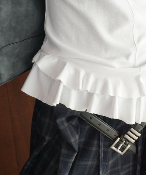 chuclla（チュクラ）の「アシンメトリーフリルトップス chw25a115（Tシャツ/カットソー・レディース・ブラック/ホワイト・FREE）」の9枚目の写真